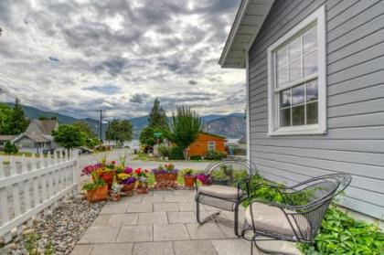 Cottage by the Lake Washington