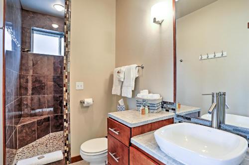 Marvelous Manson Condo Steps to Lake Chelan Beach - image 3