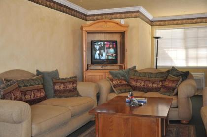 Travelers Inn Manteca - image 12
