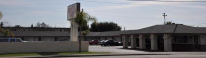 Travelers Inn Manteca - image 2