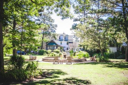 Roanoke Island Inn - image 10