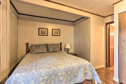 Updated Getaway on Toledo Bend with Pvt Boat Launch! - image 3