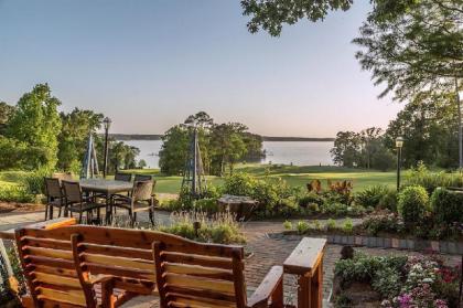 Cypress Bend Resort - BW Premier Collection