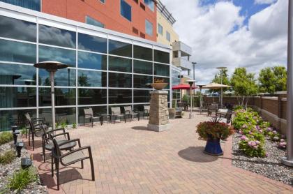 Courtyard Minneapolis Maple Grove Arbor Lakes - image 2