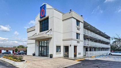 motel 6 maple Shade township NJ   Philadelphia   mt Laurel