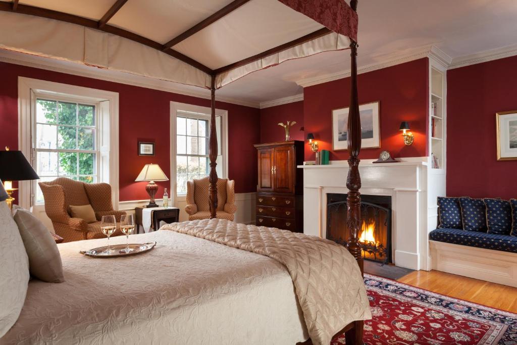 Harbor Light Inn - main image