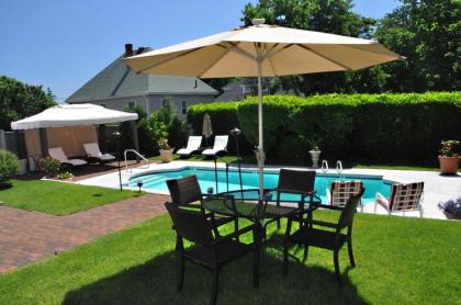 Harbor Light Inn - image 11