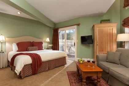 Harbor Light Inn - image 13