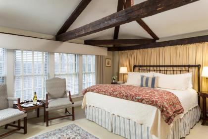 Harbor Light Inn - image 2