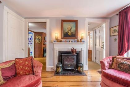 Brackett Cottage - image 13