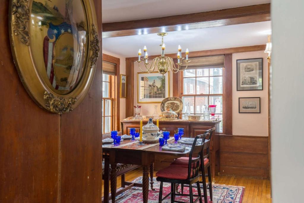 Brackett Cottage - image 4