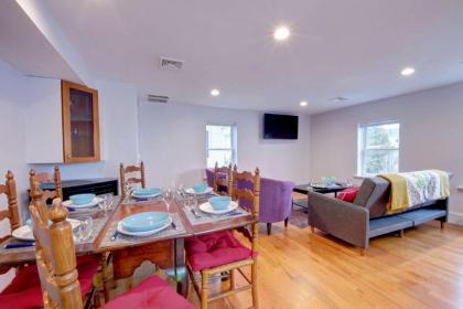 Sweet Retreat - image 10