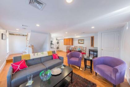 Sweet Retreat - image 2