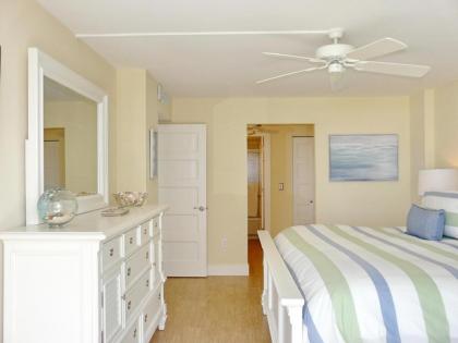 South Seas Tower 4-709 - image 8