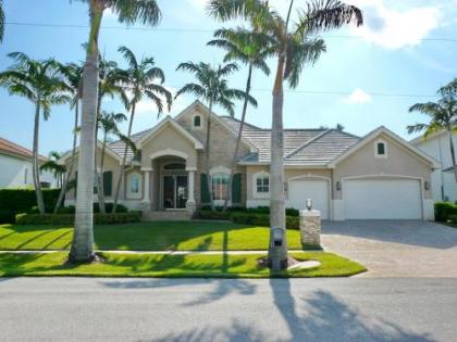 Holiday homes in marco Island Florida