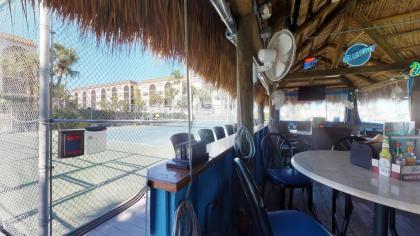 Renovated 2 Story 2 bed 2 bath Cabana Unit w/ On-Site Dolphin Tiki! - image 17