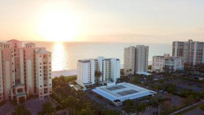 Breathtaking Sunsets  this Beachfront Beauty On Site Restauranttiki Bar