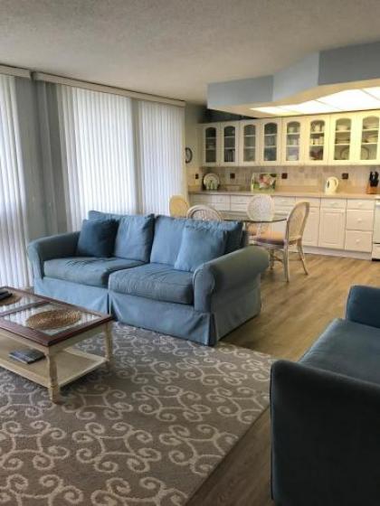 1 Bed Direct Beach Access Close to J.W. marriott marco Island Florida