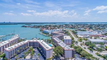 Anglers Cove N402