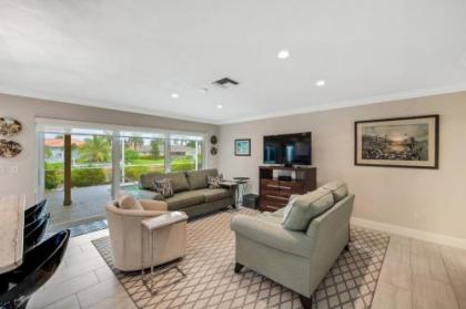 Beautiful 4-Bedroom 3-Bath House with Private Pool home