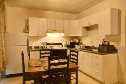 Suites on Main - image 2