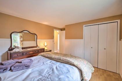 Quiet Catskills Getaway with Deck-Panoramic Mtn Views - image 10