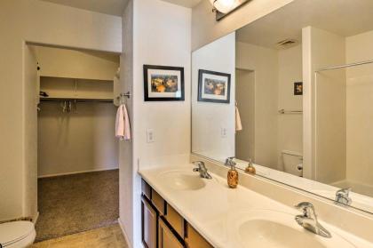 Maricopa House with Pool Hot Tub and Putting Green! - image 12