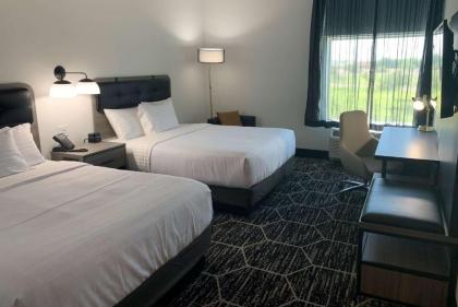 La Quinta Inn & Suites by Wyndham Maricopa Copper Sky - image 6