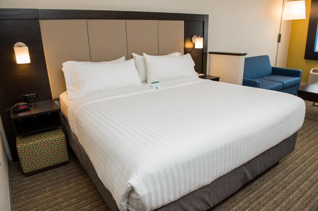 Holiday Inn Express & Suites - Marietta an IHG Hotel - image 4