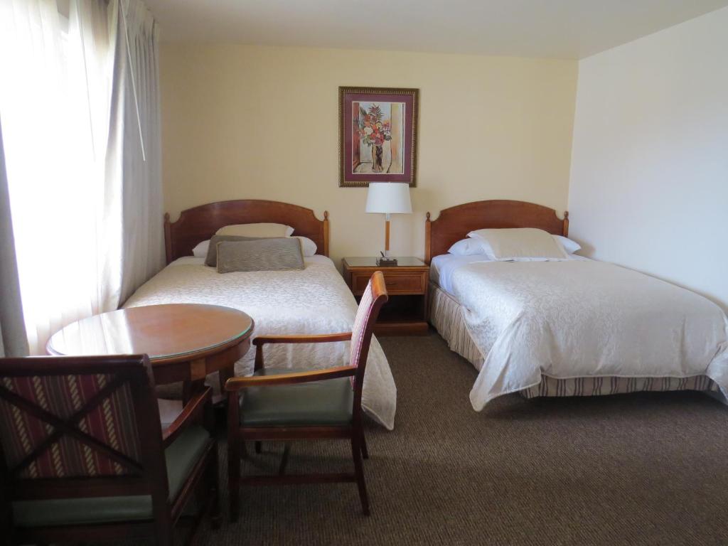 Laguna Lodge - main image