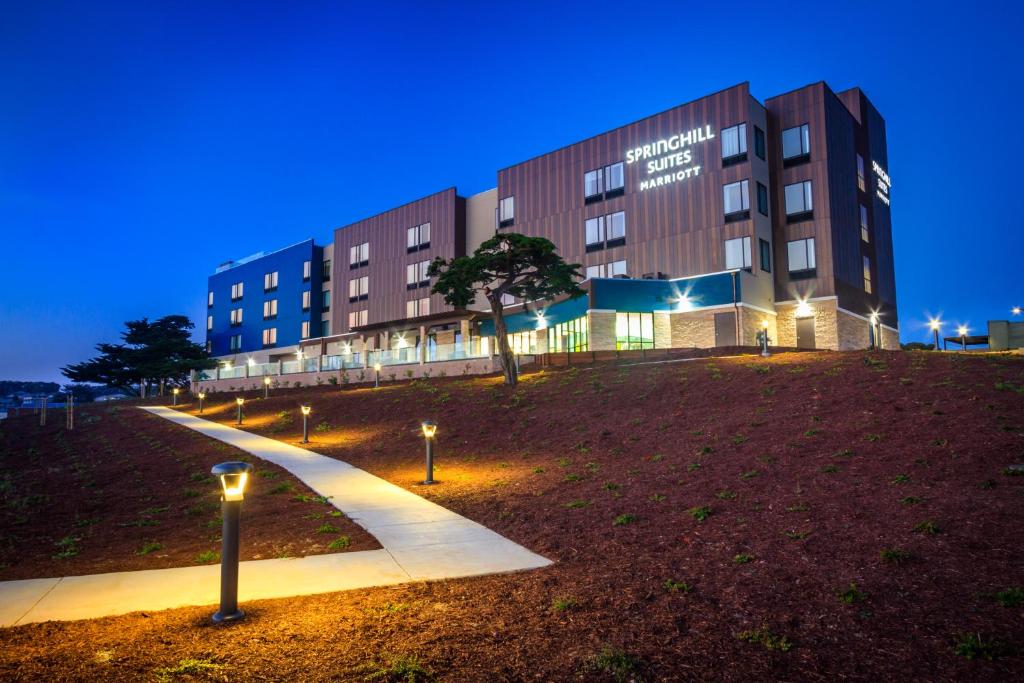 SpringHill Suites by Marriott The Dunes On Monterey Bay - main image