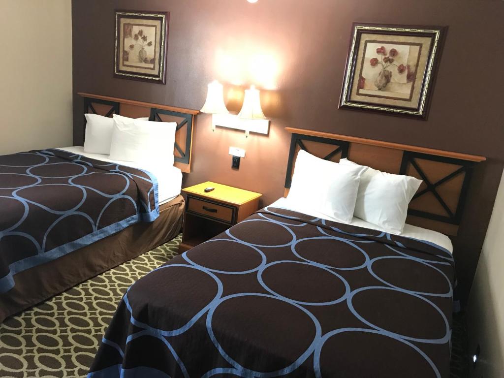 Budget Inn Marinette - image 7