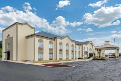 Comfort Suites - image 1