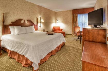 Hampton Inn Marion - image 13