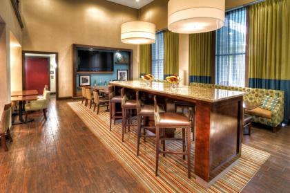 Hampton Inn Marion - image 16