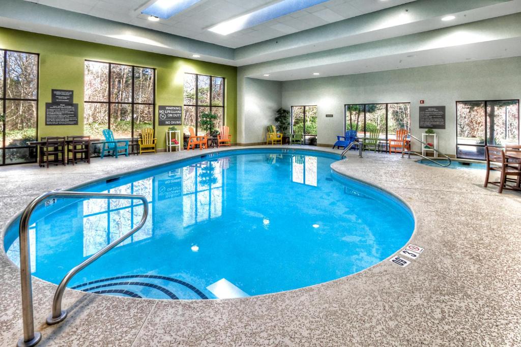 Hampton Inn Marion - image 3