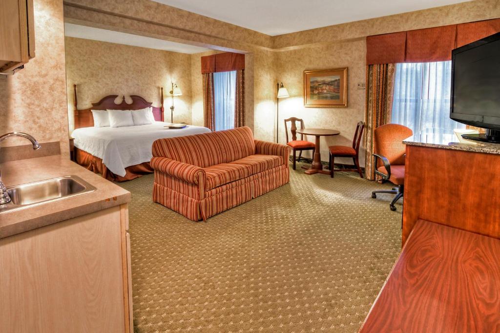 Hampton Inn Marion - image 4