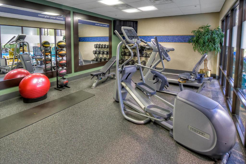 Hampton Inn Marion - image 7