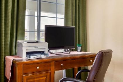 Country Inn & Suites by Radisson Marion OH - image 4