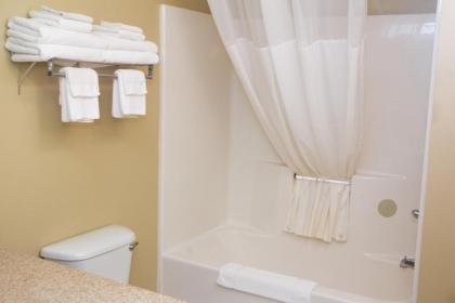 Country Inn & Suites by Radisson Marion OH - image 5