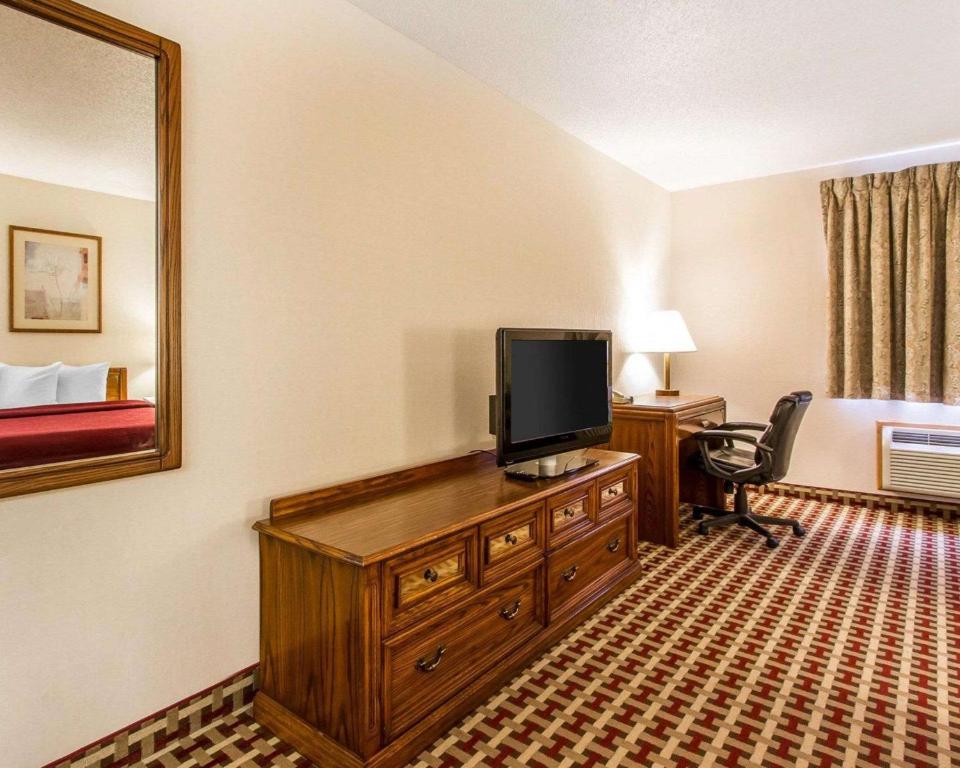 Quality Inn & Suites Marion - image 2