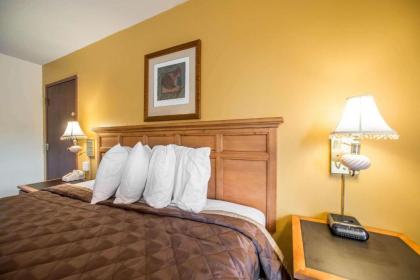 Econo Lodge Marion - image 5