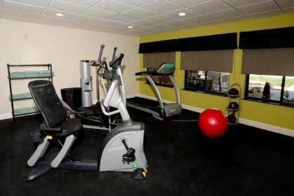Holiday Inn Express & Suites Marion Northeast an IHG Hotel - image 13