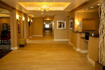 Holiday Inn Express & Suites Marion Northeast an IHG Hotel - image 14
