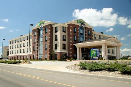 Holiday Inn Express & Suites Marion Northeast an IHG Hotel - image 5