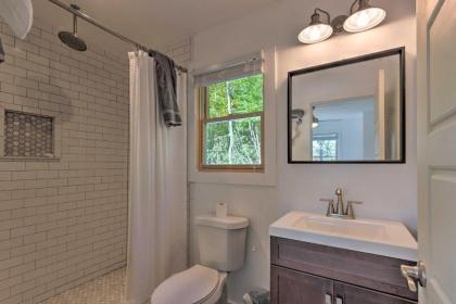 Reclusive Mountaintop Home with Stunning Views! - image 2