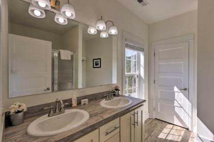 Spacious Mountain Escape near Mount Mitchell! - image 15