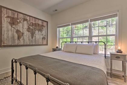 Spacious Mountain Escape near Mount Mitchell! - image 2