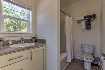 Spacious Mountain Escape near Mount Mitchell! - image 3
