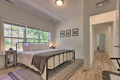 Spacious Mountain Escape near Mount Mitchell! - image 6